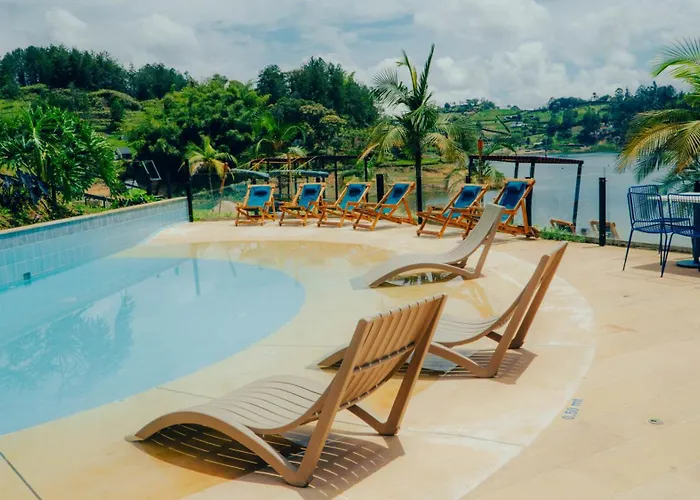 Viajero Guatapé Hostel&Lake Club