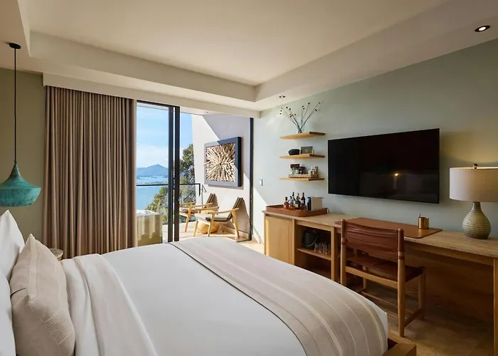 The Brown, Guatape, Autograph Collection
